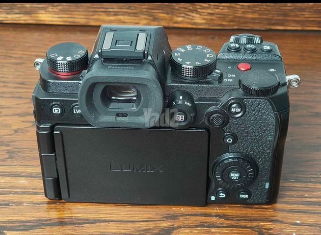 Lumix s5 full kit