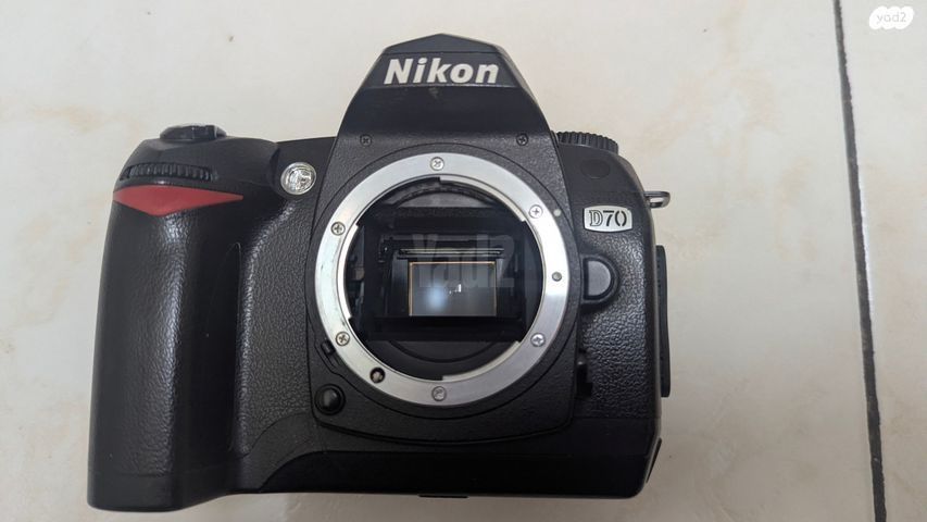 Nikon D70