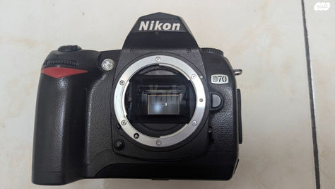 Nikon D70