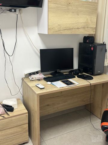 שולחן עבודה