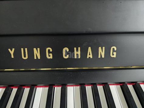 פסנתר Young Chang