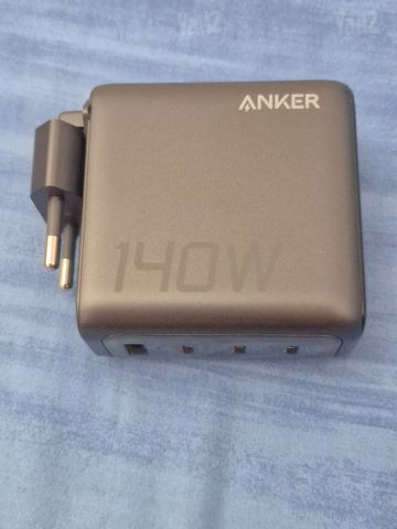 מטען Anker 140W