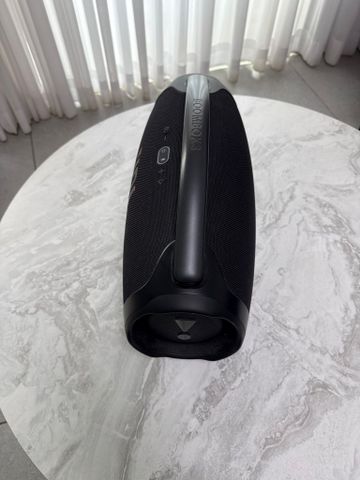 בוקסה jbl boombox3
