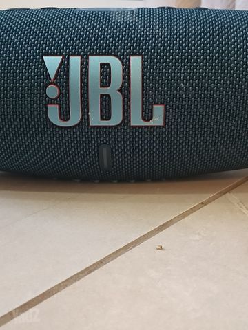מגוון רמקולי JBL