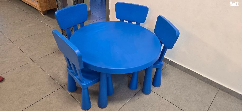 שולחן וכיסאות ילדים