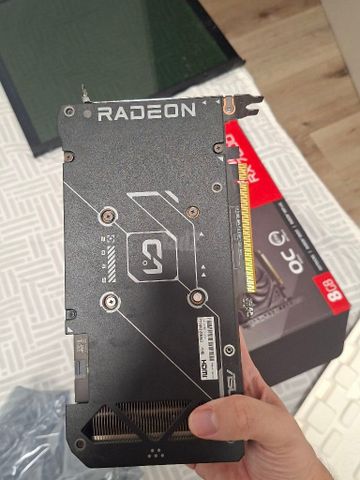 Asus Dual RX7600 OC 8GB