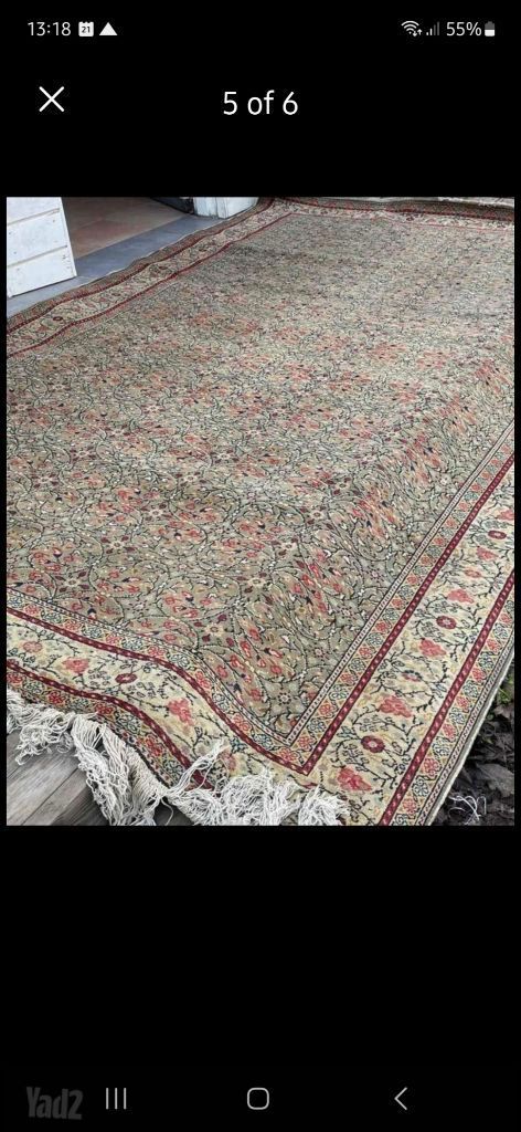 3 שטיחים ביניהם Kilim