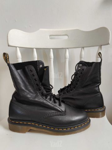 Dr. Martens