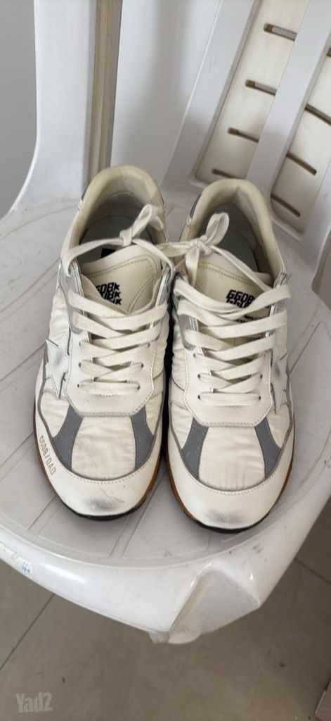 נעליים של Golden Goose
