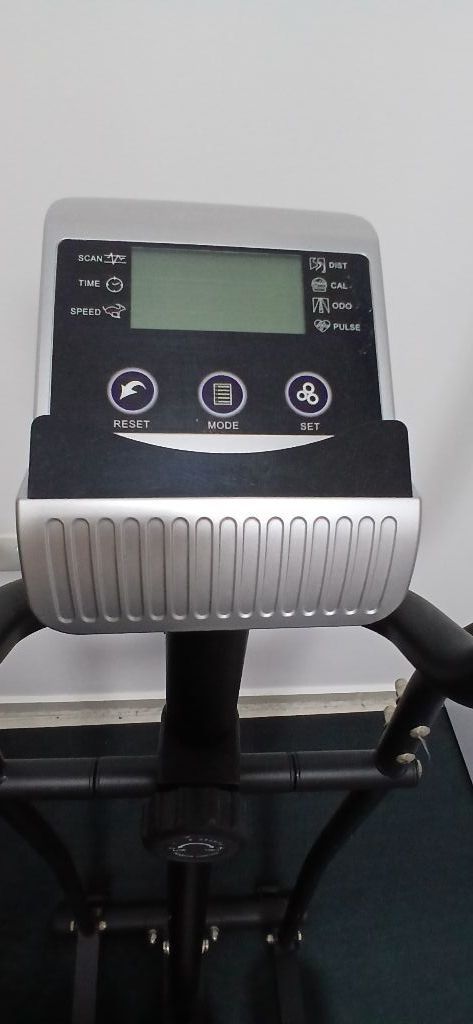 אליפטיקל jet 3