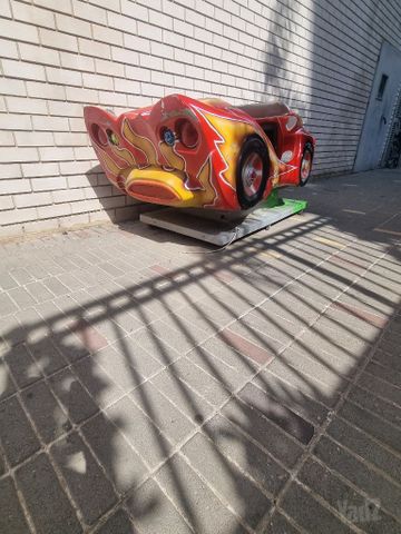 מתקנים  עם מטבעות