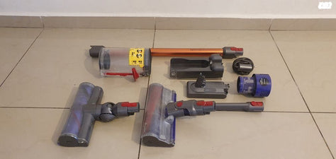 דייסון V8
