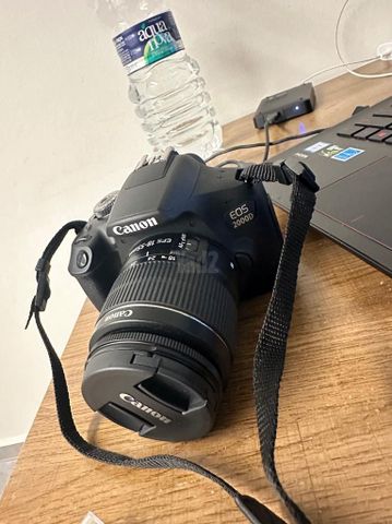 מצלמה קנון canon d2000