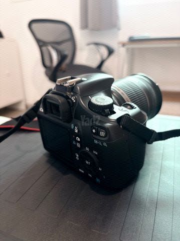 Canon EOS 1100D
