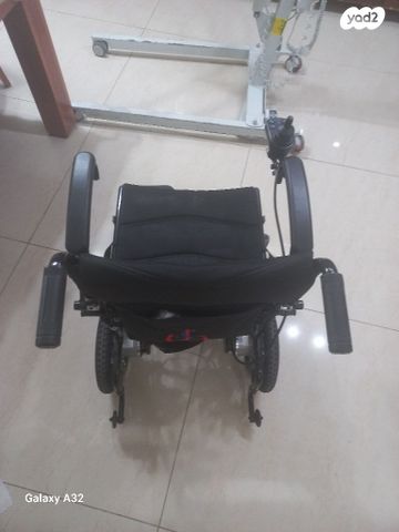 כסא גלגלים