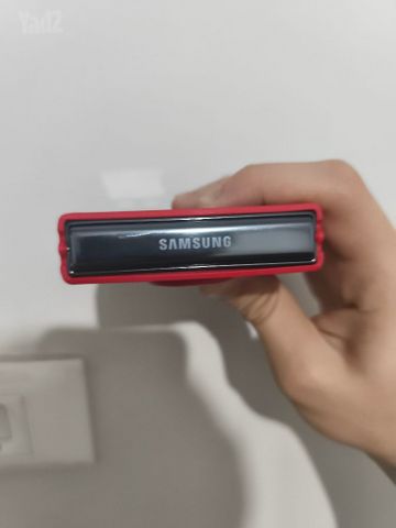 Samsung galaxy z flip 5