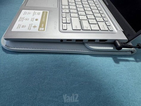 מחשב נייד ASUS Vivobook