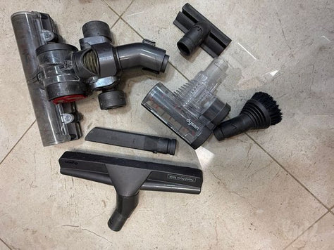 שואב אבק Dyson DC23