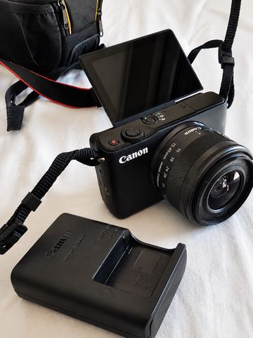 Canon EOS M10