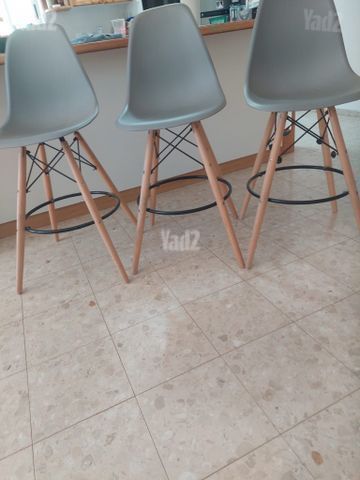 שולחן אוכל