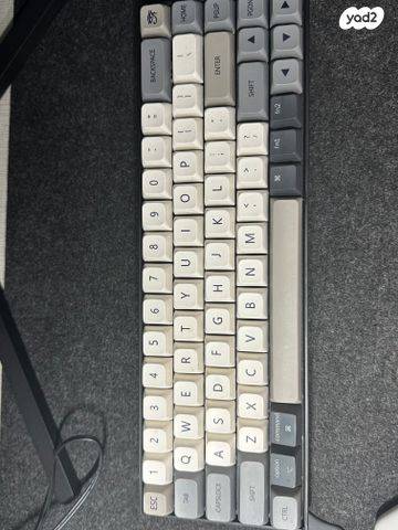 מקלדת גיימינג של keychron k6