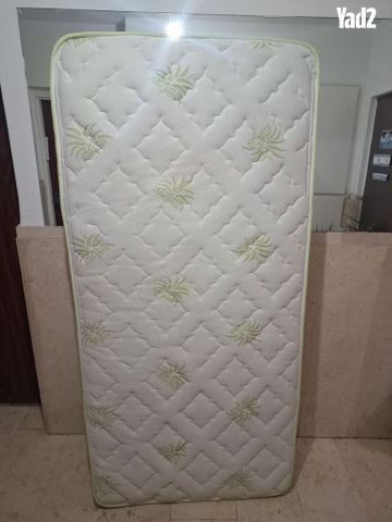 מזרון יחיד
