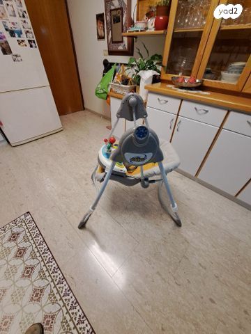 נדנדה לתינוק