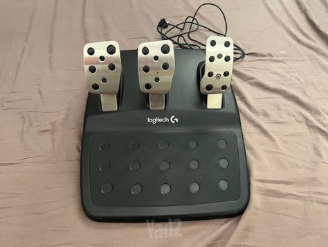 הגה מירוצים Logitech G29