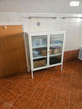 כוננית מתכת וזכוכית