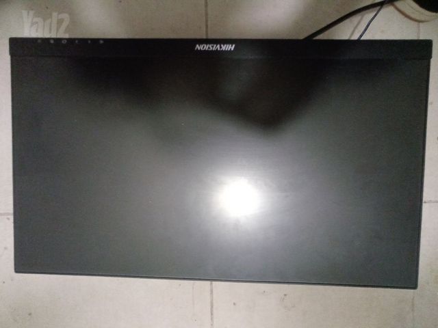 מצלמת אבטחה עם dvr