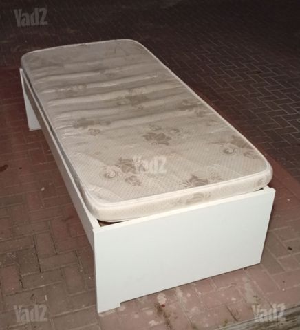 מיטת יחיד איקאה ומזרן