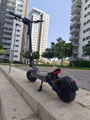 קורקינט חשמלי ריידר איקס רייס