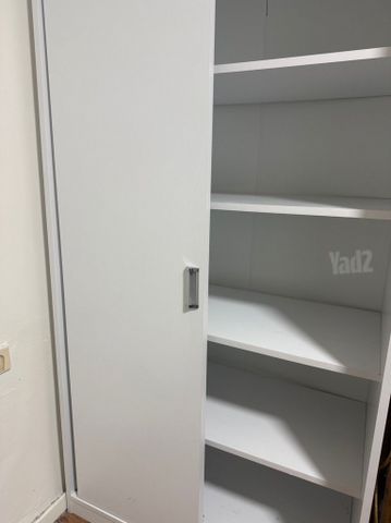 ארון חדש חדש