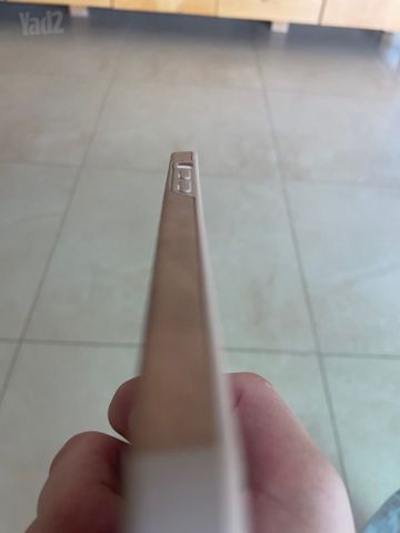 מגן טלפון LV אייפון 12 pro max