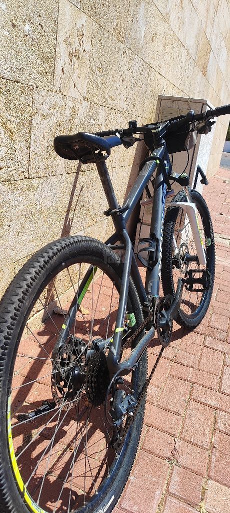 אופניי rock riderST520