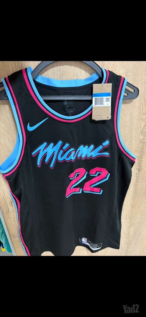 גופיות NBA