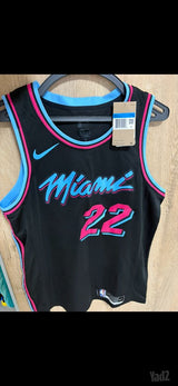 גופיות NBA