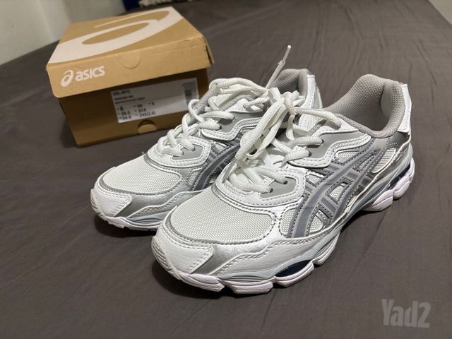 נעלי ASICS GEL-NYC