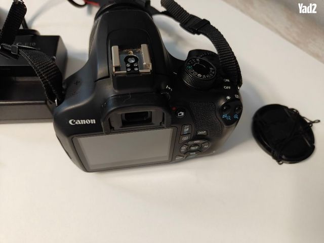 מצלמה ועדשה CANON