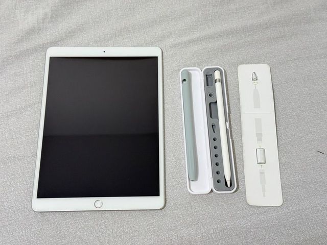 iPad air 4 + Apple pencil
