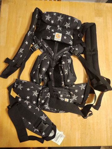 מנשא Ergobaby Omni 360 Air