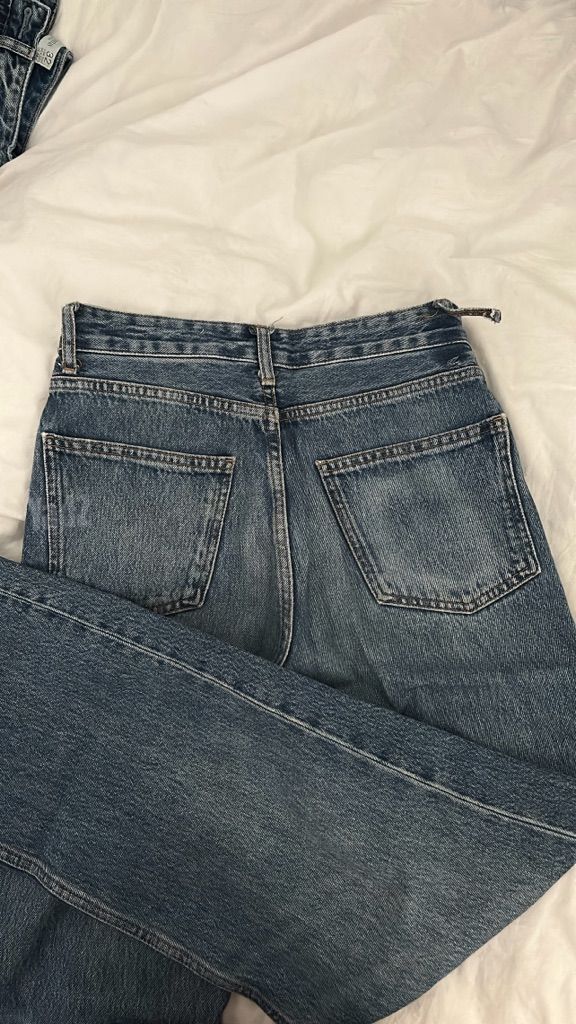 גינס של zara