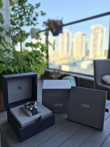 Oris Aquis Date 43.5mm