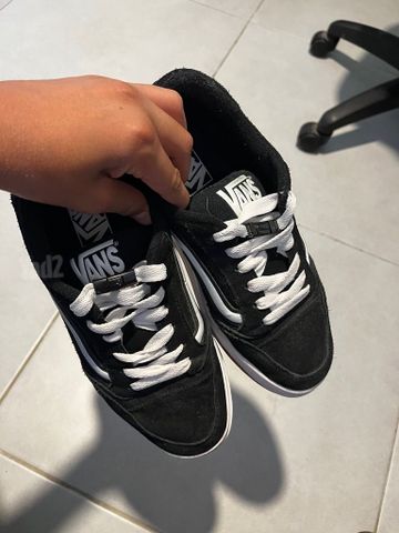 נעלי סניקרס vans