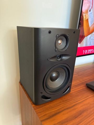 רמקולים מדפיים Marantz