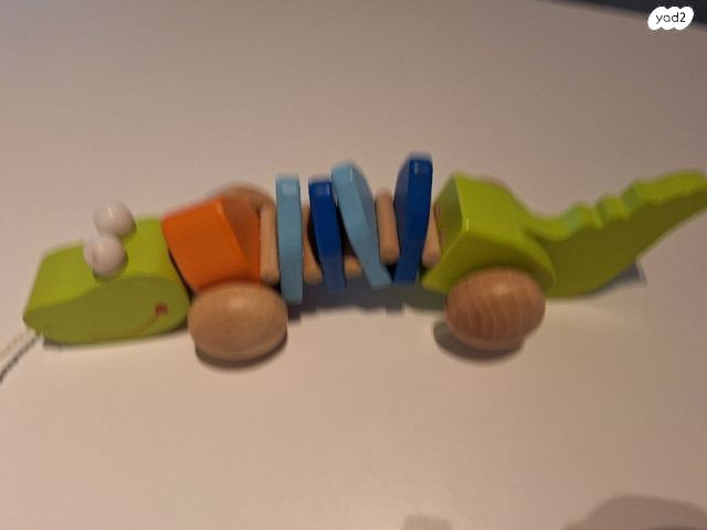 צעצועים מעץ לגיל הרך
