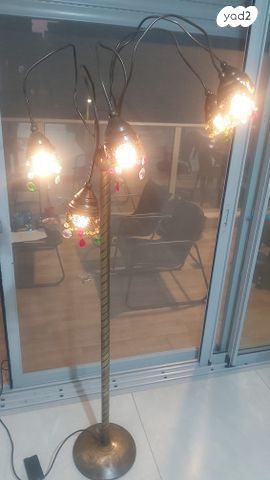 מנורת וינטג' יפיפה עשויה נחושת