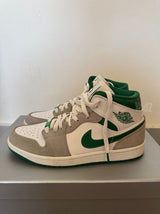 Air Jordan 1 Mid SE gray green