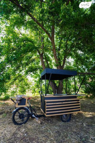 עגלת קפה תלת אופן חשמלי סולארי