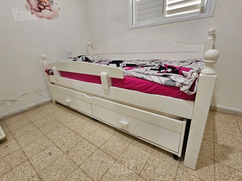 מיטה חבר עץ מלא